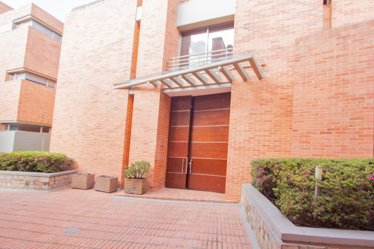 Casa En Arriendo - La Cabrera, Bogota