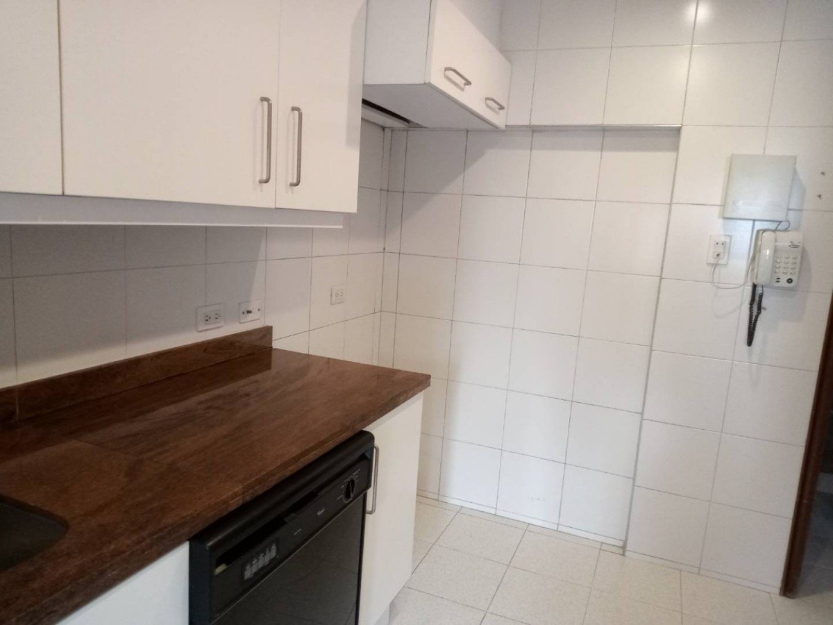 Apartamento En Arriendo - Los Rosales, Bogota