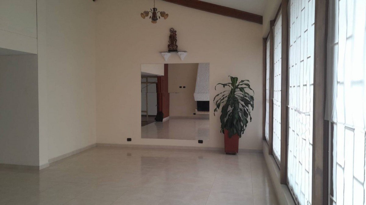 Casa En Arriendo - Rincon Del Chico, Bogota