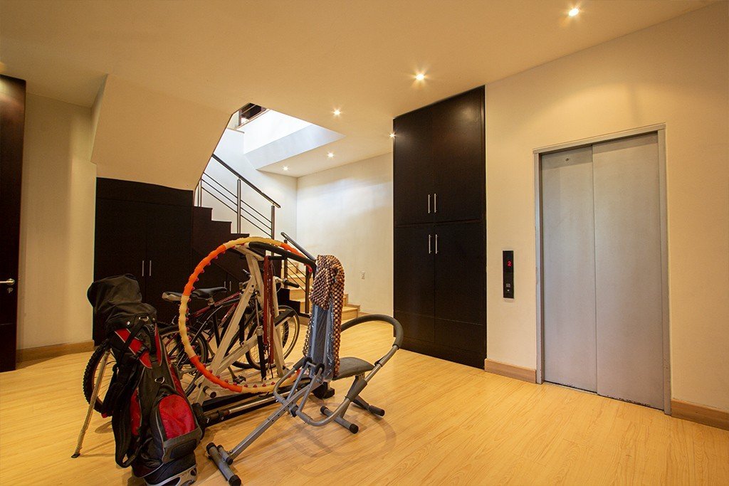 Casa En Arriendo - El Retiro, Bogota