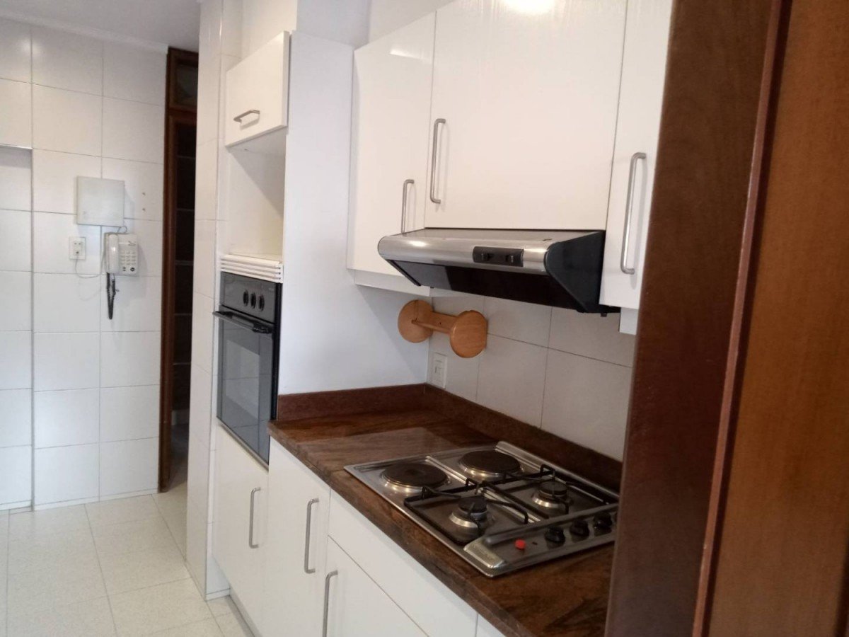 Apartamento En Arriendo - Los Rosales, Bogota