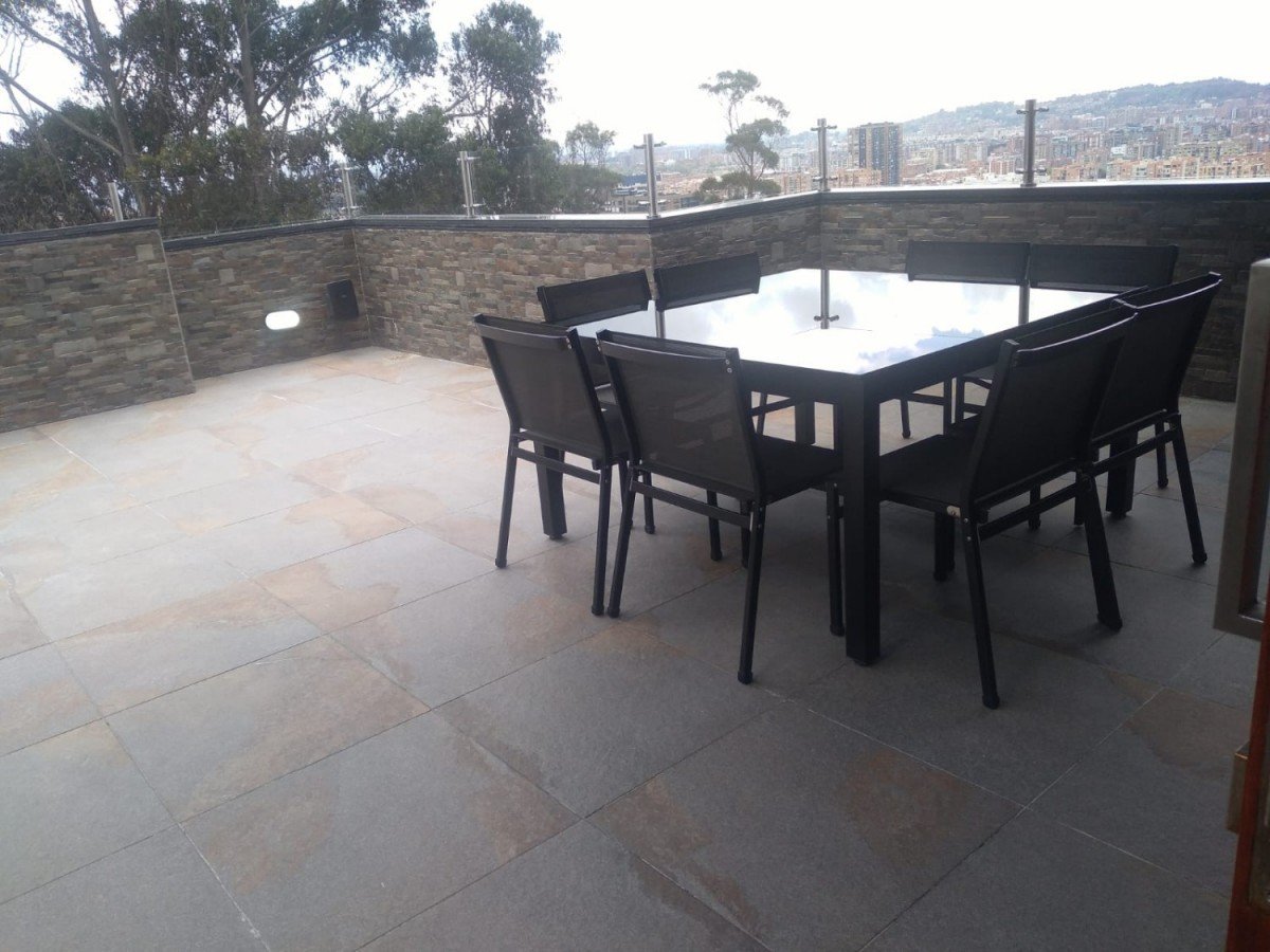 Casa En Arriendo - Bosque De Pinos, Bogota