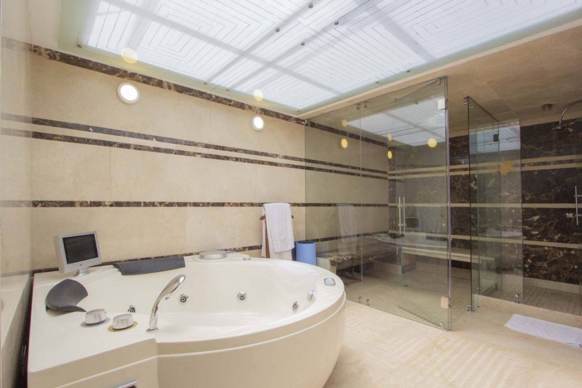 Casa En Arriendo - Chico, Bogota