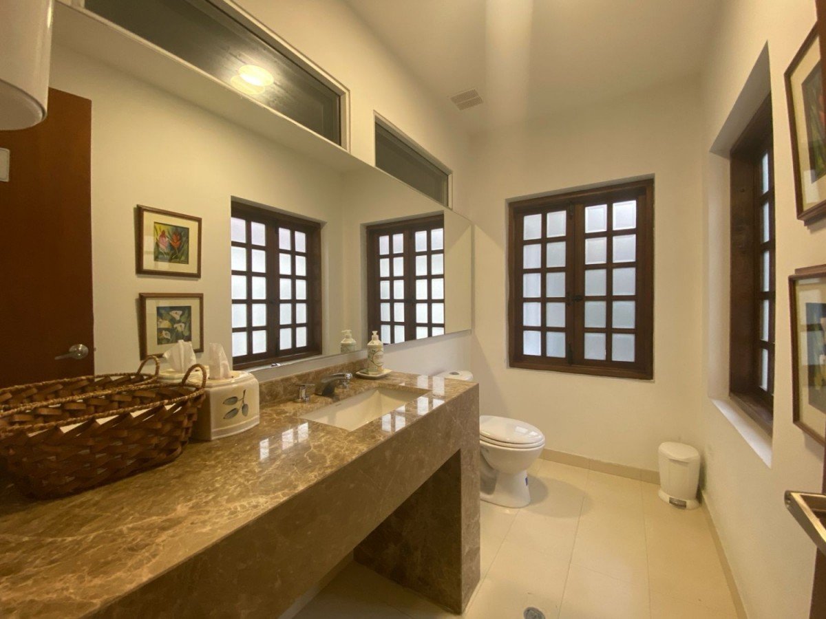 Casa En Arriendo - El Nogal, Bogota