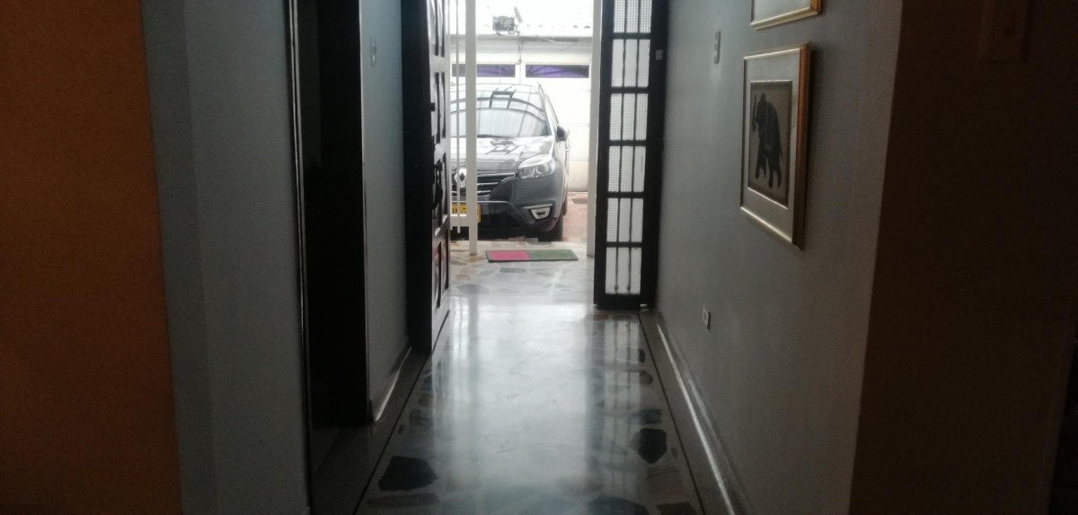 Casa En Arriendo - Santa Barbara Central, Bogota