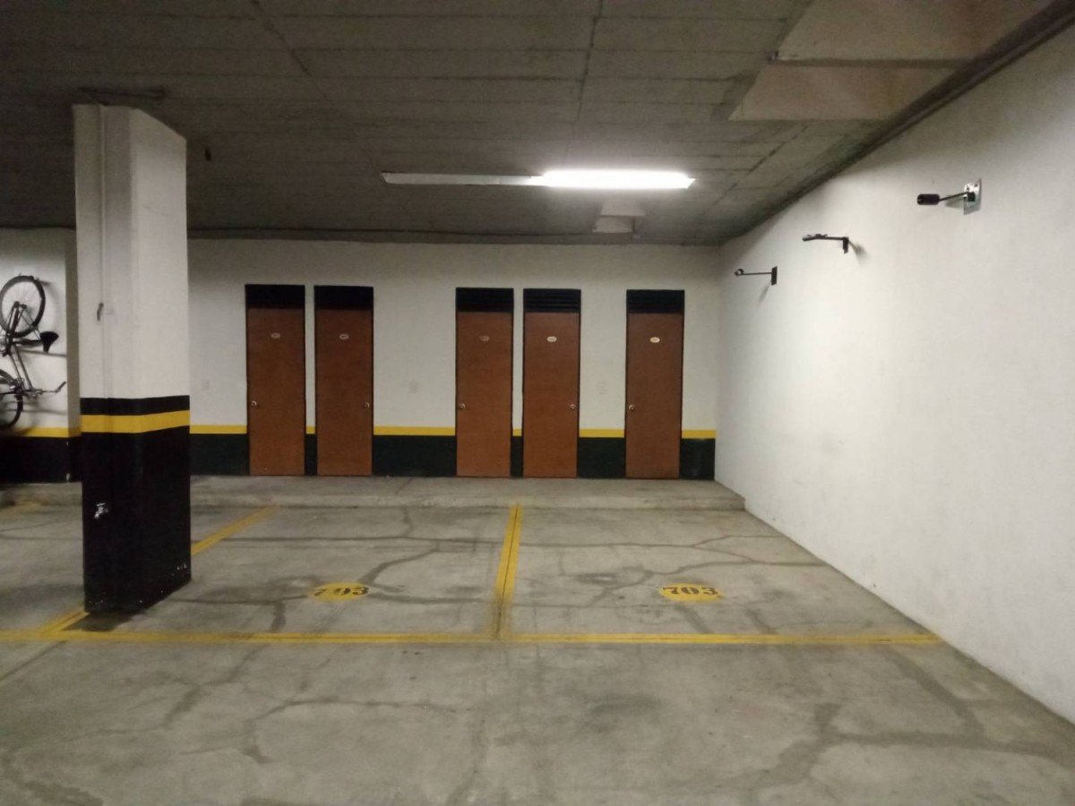 Apartamento En Arriendo - Los Rosales, Bogota